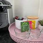 Family Friendly 3Br Flat - 3Min Walk To The Beach - Self Contained